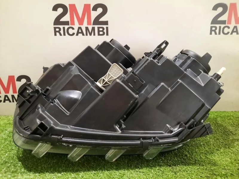 Proiettore ANT DX 260101133R Dacia Duster II 2018