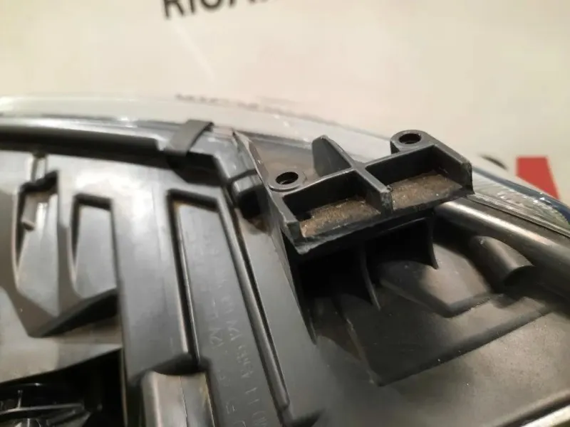 Proiettore ANT DX 260101133R Dacia Duster II 2018