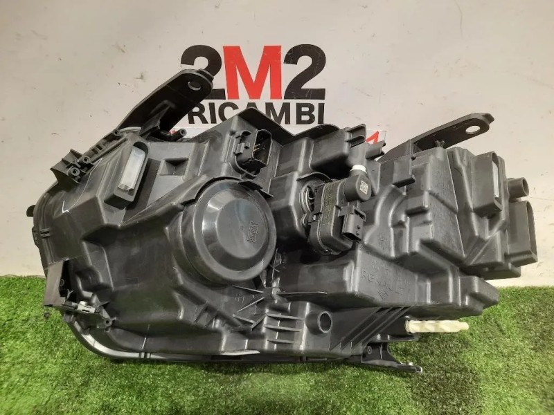 Proiettore ANT DX 260101613R Dacia Duster II 2018