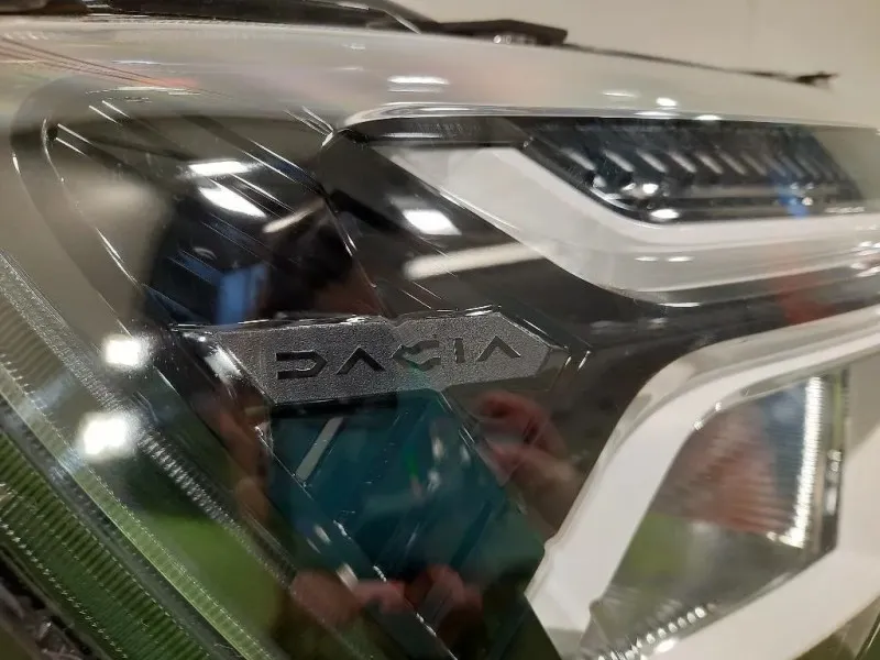 Proiettore ANT DX 260106194R Dacia Duster II 2018