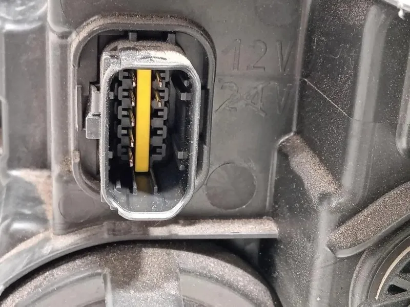 Proiettore ANT DX 260101613R Dacia Duster II 2018