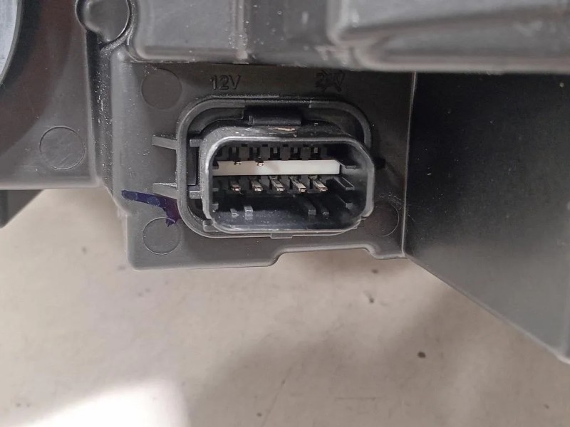 Proiettore ANT DX 260107920R Dacia Sandero III 2020