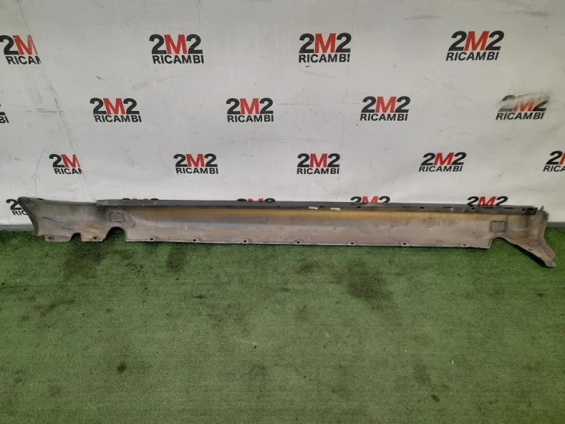 Spoiler Sottoporta DX A1246902440 Mercedes Classe E W124 1985