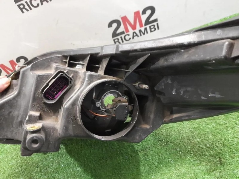 Proiettore ANT DX 8A6113W029AG Ford Fiesta VI 2008