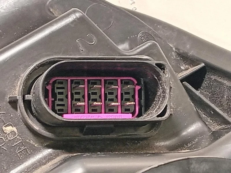 Proiettore ANT DX 8A61-13W029-CF Ford Fiesta VI 2008