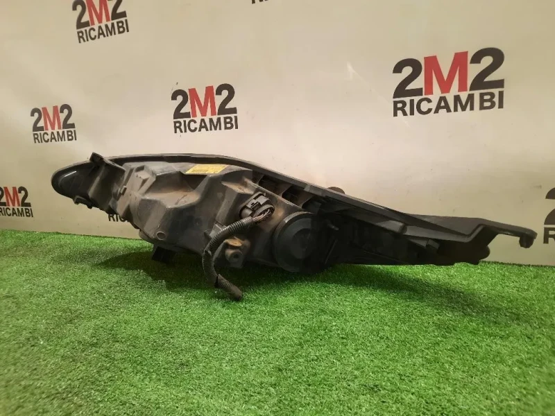 Proiettore ANT DX 8A6113W029CD Ford Fiesta VI 2012