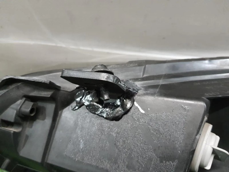 Proiettore ANT DX C1BB13W029AD Ford Fiesta VI 2012