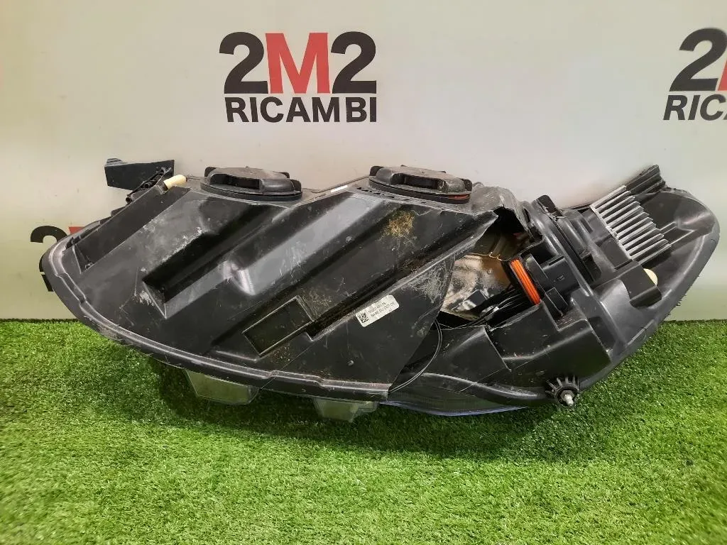 Proiettore ANT DX JX7B13W029CE Ford Focus V 2018