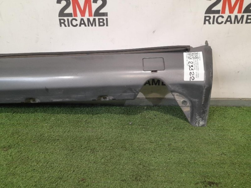 Spoiler Sottoporta SX A1246902340 Mercedes Classe E W124 1985