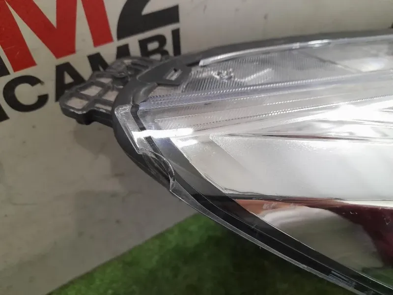 Proiettore ANT DX GV4113D154BH Ford KUGA II 2016