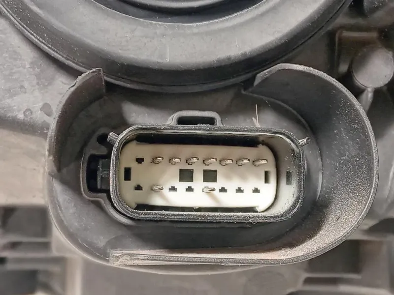 Proiettore ANT DX LV4B13W029AF Ford KUGA III 2020