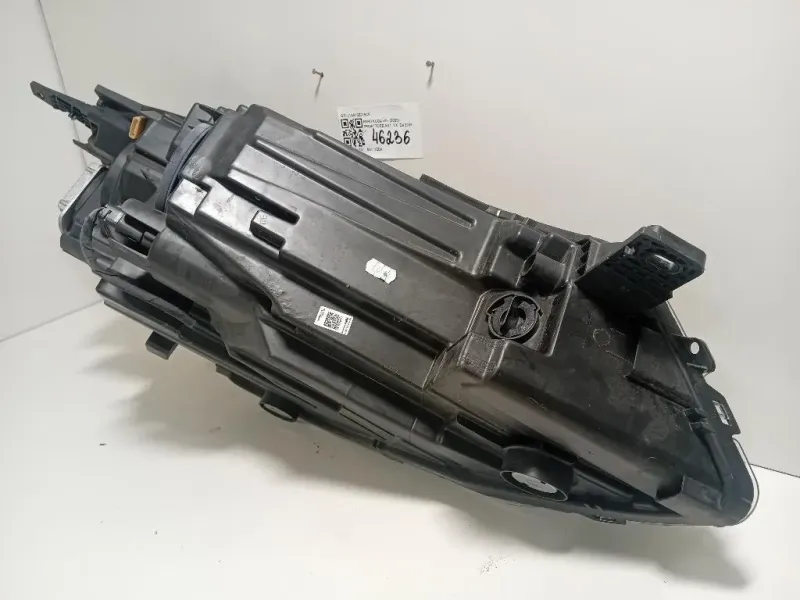 Proiettore ANT DX LV4B13E015CE Ford KUGA III 2020