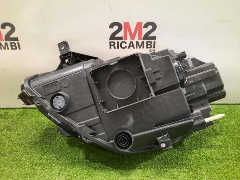 Proiettore ANT DX L1TB13E014EH Ford PUMA II 2019