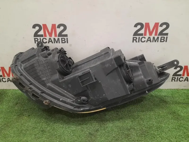 Proiettore ANT DX 921021K000 Hyundai IX20 2011