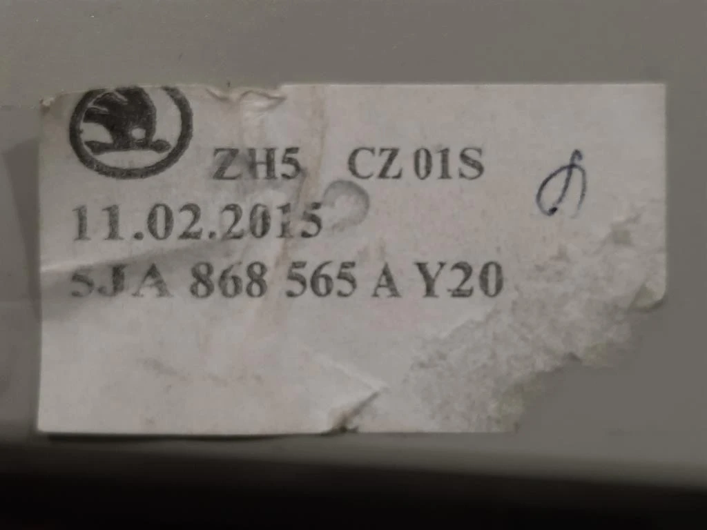 Sportello Portaoggetti 5JA868565A PORTAOCCHIALI Skoda Fabia NJ3 2014