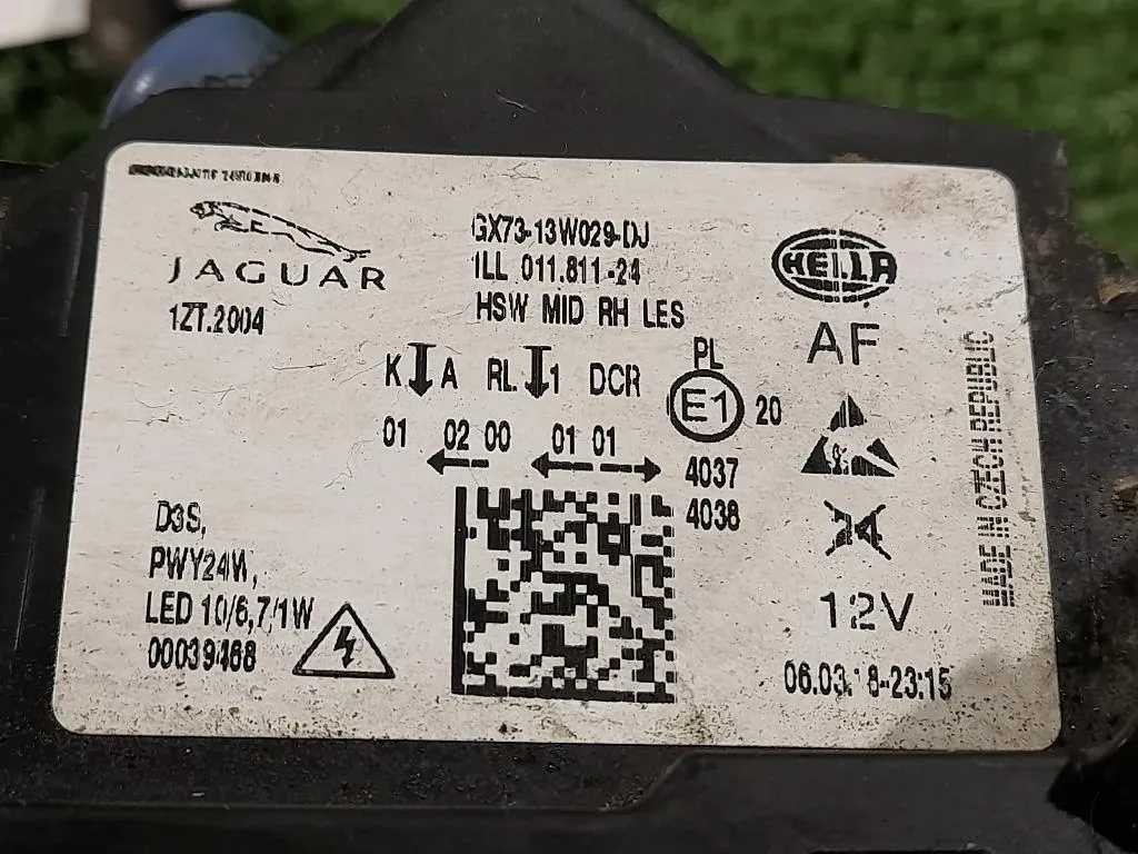 Proiettore ANT DX GX73-13W029-DJ Jaguar XE 2015