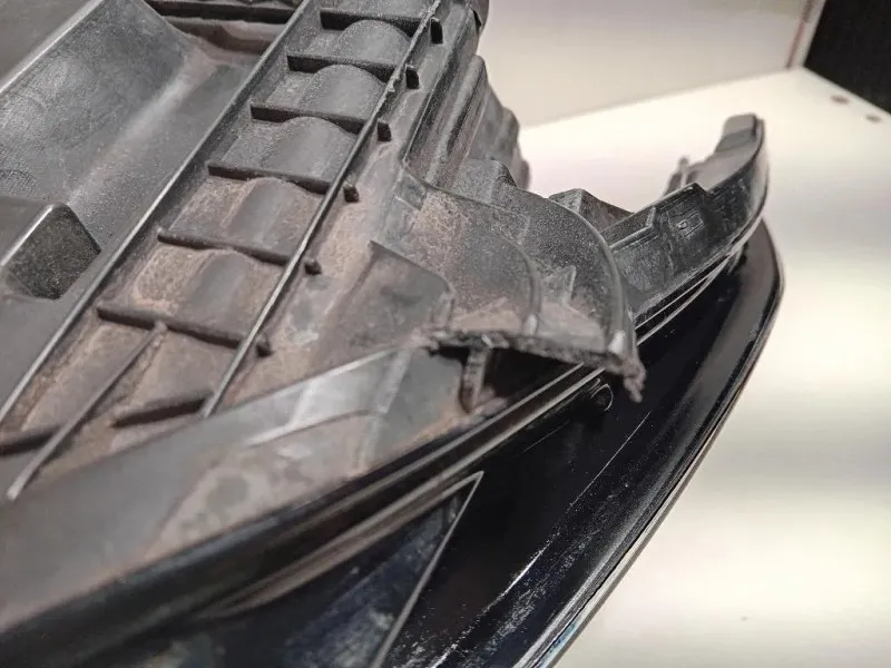 Proiettore ANT DX GX73-13W029-DJ Jaguar XE 2015