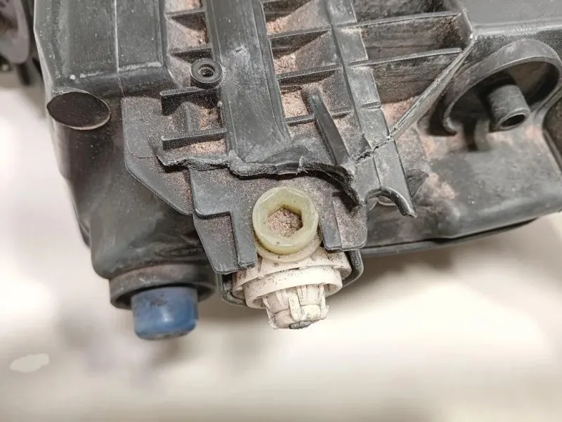 Proiettore ANT DX GX73-13W029-DJ Jaguar XE 2015