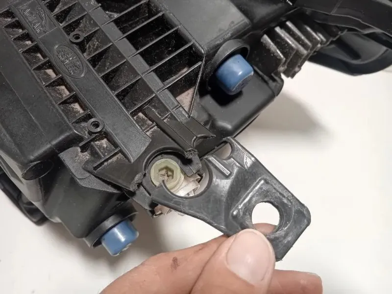 Proiettore ANT DX GX73-13W029-DF Jaguar XE 2015