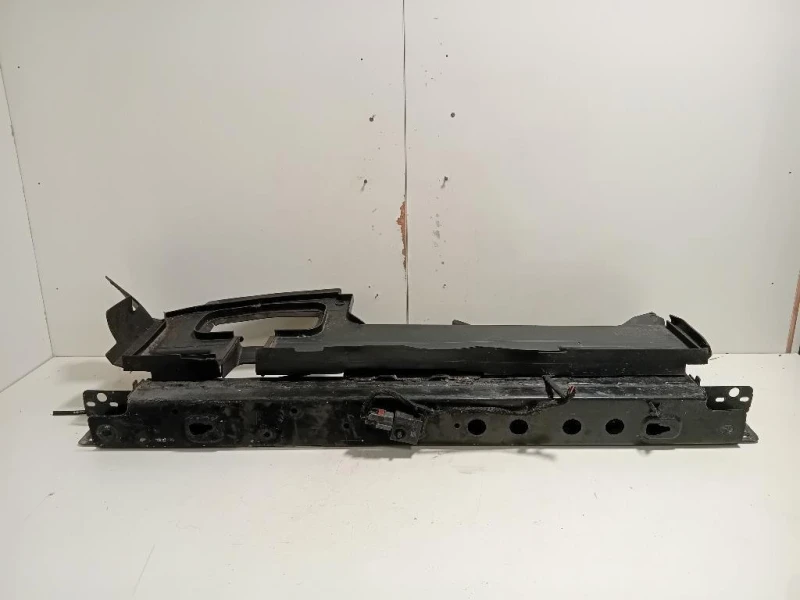 Staffa DI Supporto Serratura Cofano ANT STAFFA DI SUPPORTO SERRATURA COFANO ANT Opel Zafira C 2012