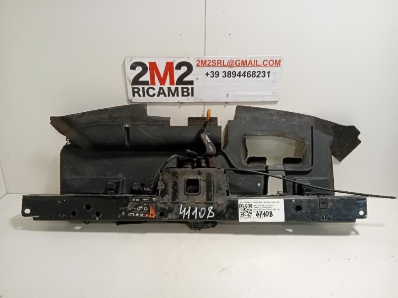 Staffa DI Supporto Serratura Cofano ANT STAFFA DI SUPPORTO SERRATURA COFANO ANT Opel Zafira C 2012