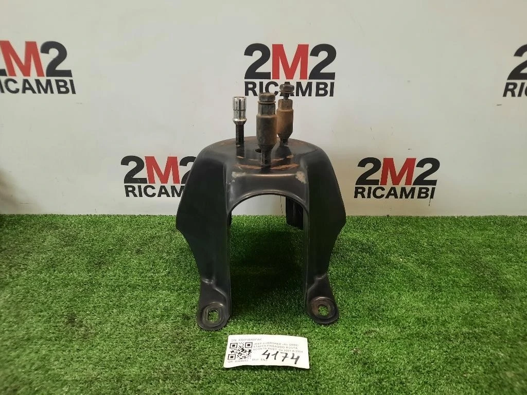 Staffa Fissaggio Ruota Scorta POST K5HF06RXFAK Jeep Cherokee III 2002