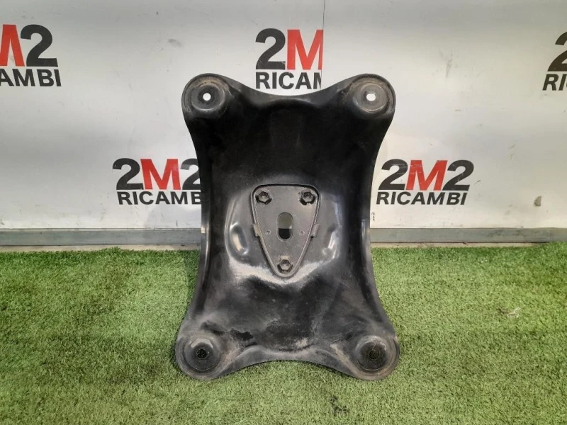 Staffa Fissaggio Ruota Scorta POST 5190842020 Toyota RAV 4 II 2000