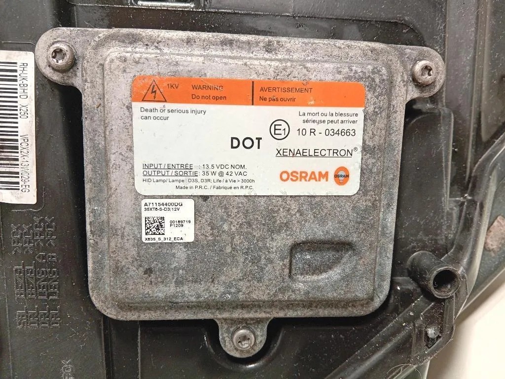 Proiettore ANT DX CX23-13W029-DF Jaguar XF I 2011