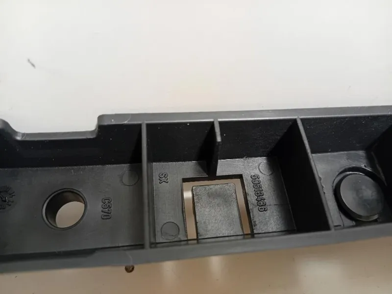 Staffa Sostegno Estparaurti POST SX 50513486 Alfa Romeo Giulietta 2010