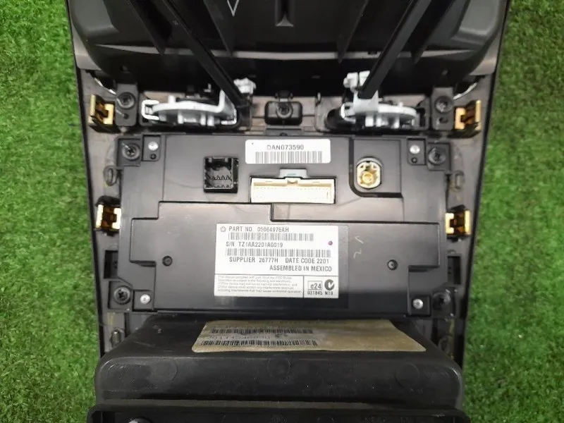 Display Check Control 05064976AH Fiat Freemont 2011