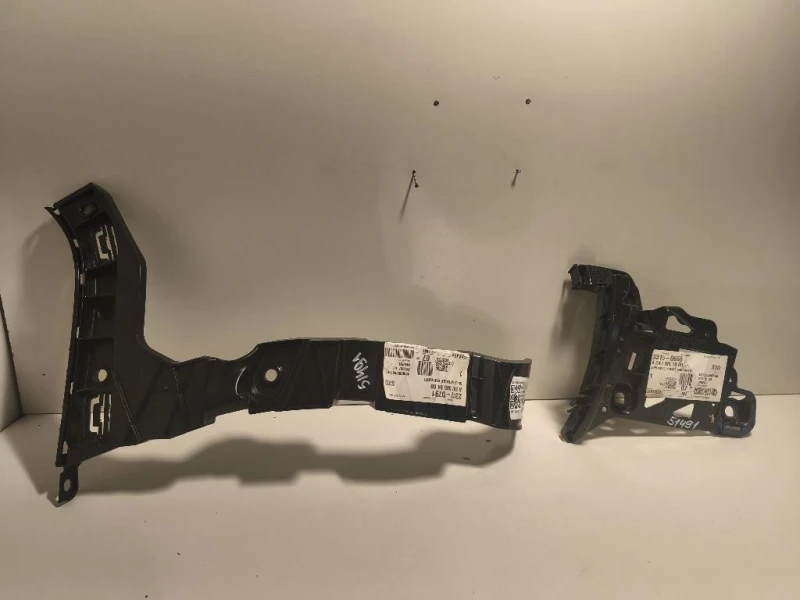 Staffa Sostegno Infparaurti POST SX A2478851800A2478850400 Mercedes Classe B W247 2019