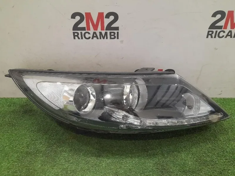 Proiettore ANT DX 921023W121 Kia Sportage III 2010