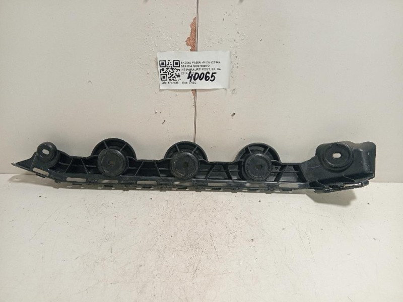Staffa Sostegno Intparaurti POST SX STAFFA SOSTEGNO INTPARAURTI POST SX Skoda Fabia NJ3 2014
