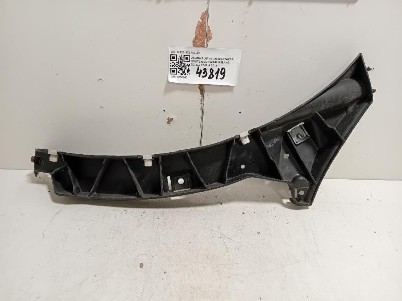 Staffa Sostegno Paraurti ANT DX CX23-17E762-AB Jaguar XF I 2008