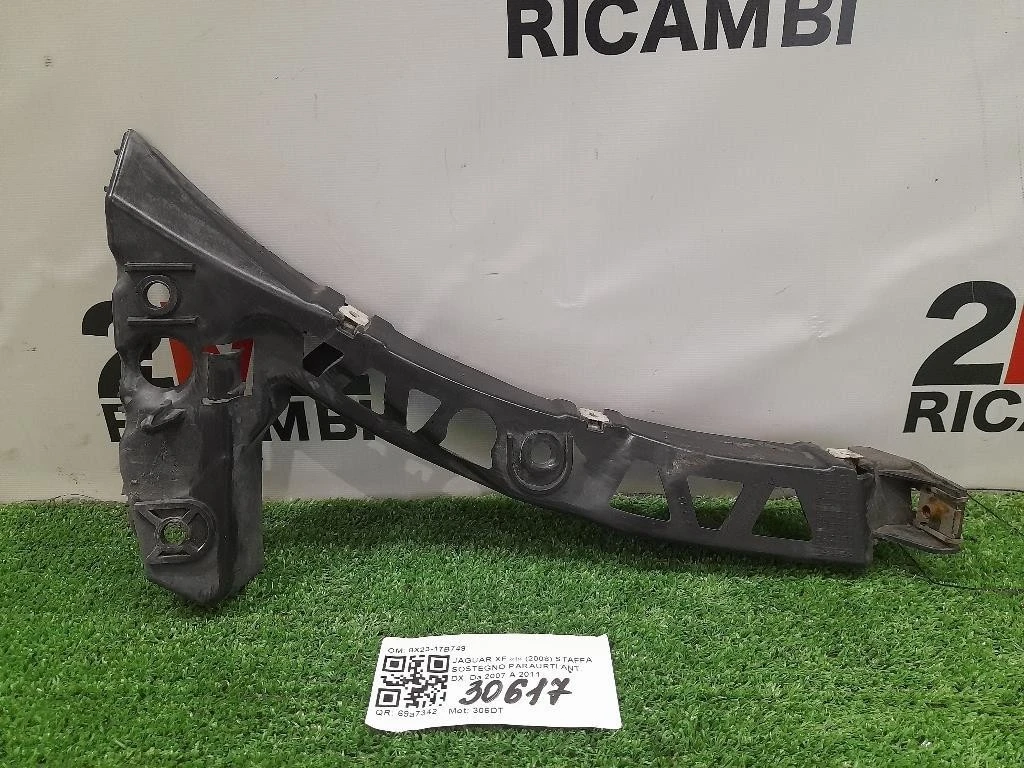 Staffa Sostegno Paraurti ANT DX 8X23-17B749 Jaguar XF I 2008