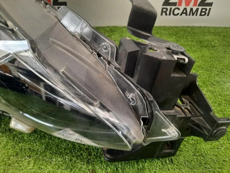 Proiettore ANT DX BHR251030 Mazda 3 III 2016