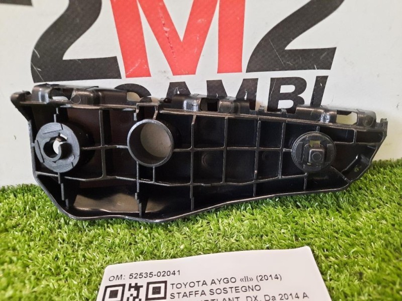 Staffa Sostegno Paraurti ANT DX 52535-02041 DX Toyota AYGO II 2014