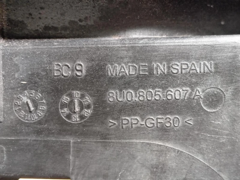 Staffa Sostegno Paraurti ANT SX 8U0 805 607 A Audi Q3 8UB 2012