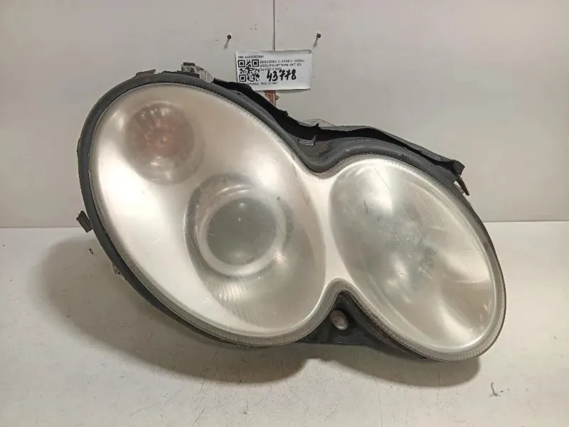 Proiettore ANT DX A2038203861 Mercedes Classe C W203 2000