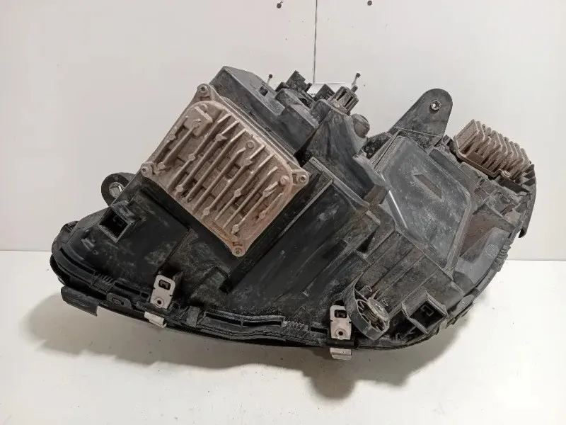 Proiettore ANT DX A2059069504 Mercedes Classe C W205 2014