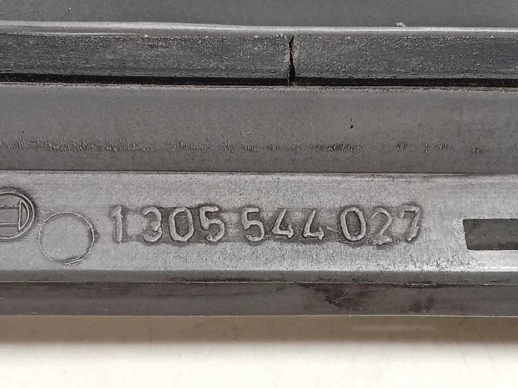 Proiettore ANT DX 1305544027 VETRO PROIETTORE ANT DX Mercedes Classe E W124 1985