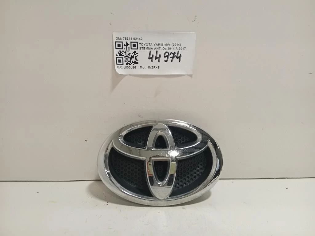 Stemma ANT 75311-02140 Toyota Yaris IV 2014