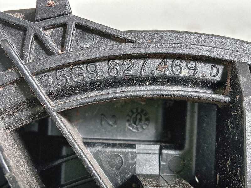 Stemma Portello POST 5G9827469D Volkswagen GOLF VII 2017