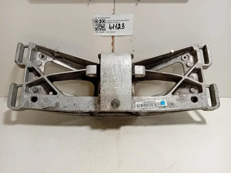 Supporto Cambio GX73-6A026-MA Jaguar XE 2015