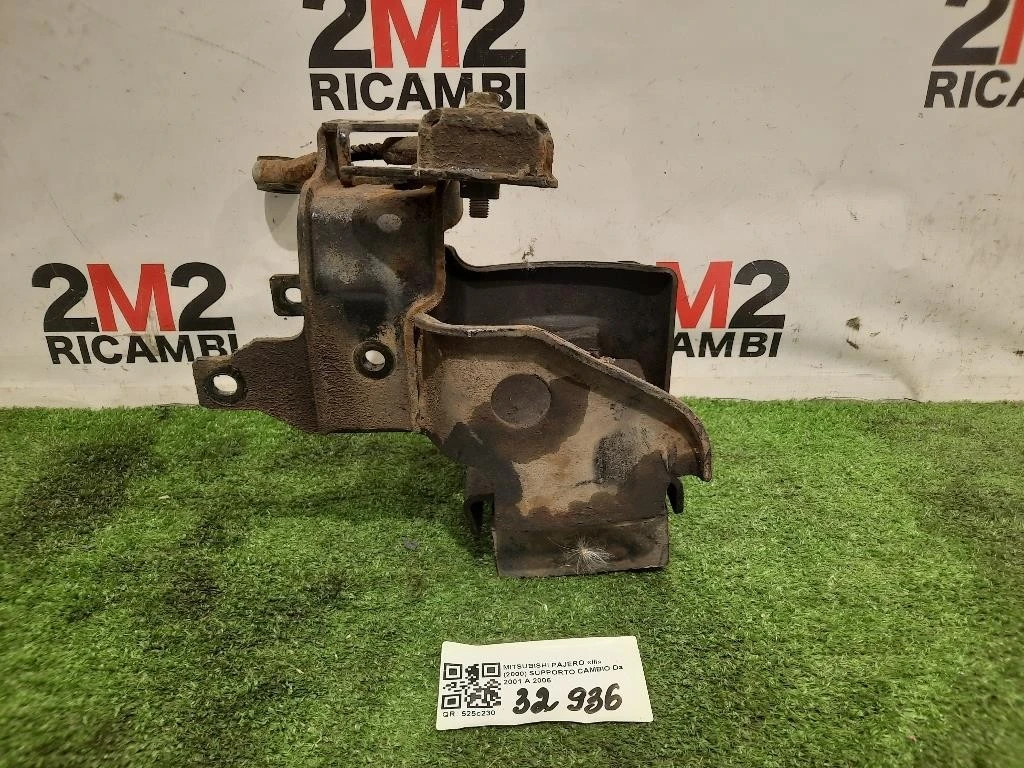 Supporto Cambio MN125541 Mitsubishi Pajero III 2000