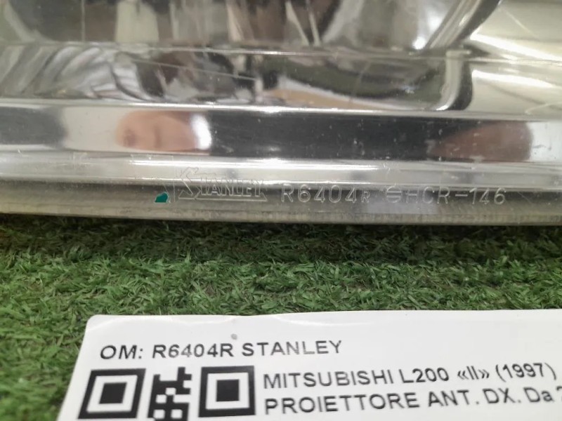 Proiettore ANT DX R6404R STANLEY Mitsubishi L200 II 1997