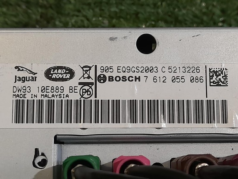 Display Multimediale XJ 2011 DW9310E889BE Jaguar XJ8 X408 2003