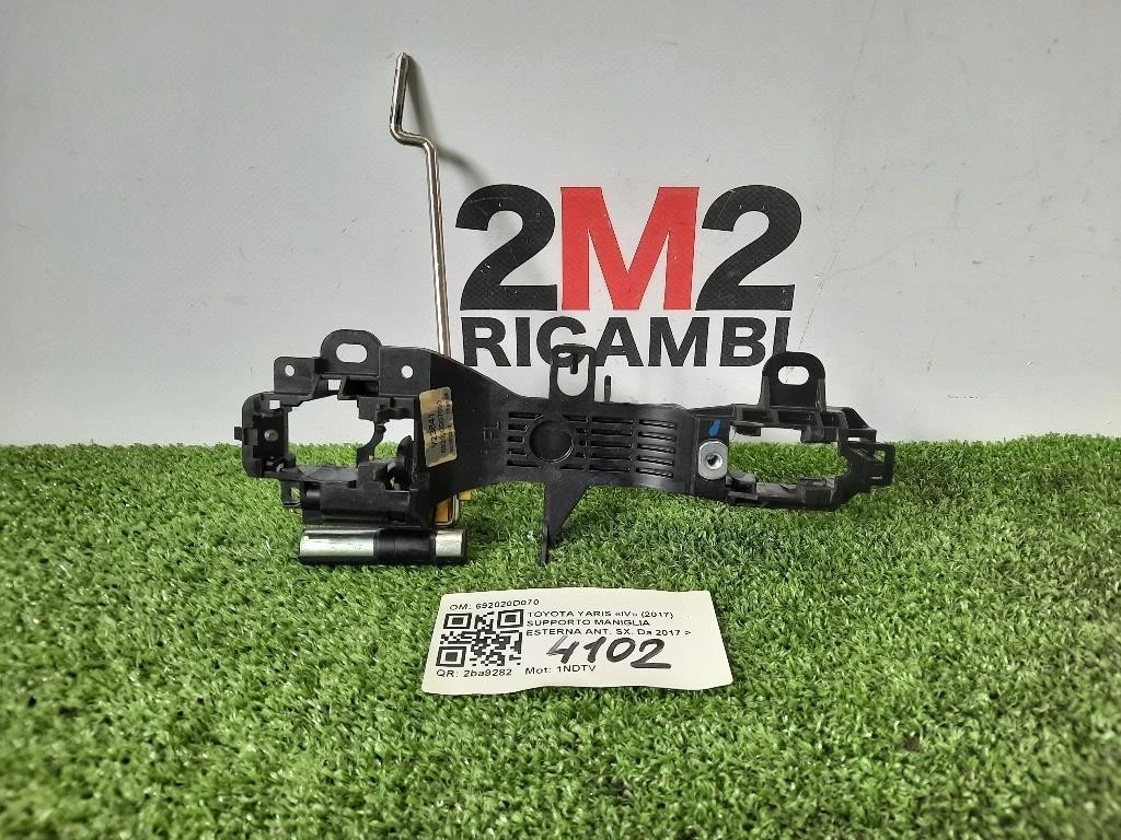 Supporto Maniglia Esterna ANT SX 692020D070 Toyota Yaris IV 2017