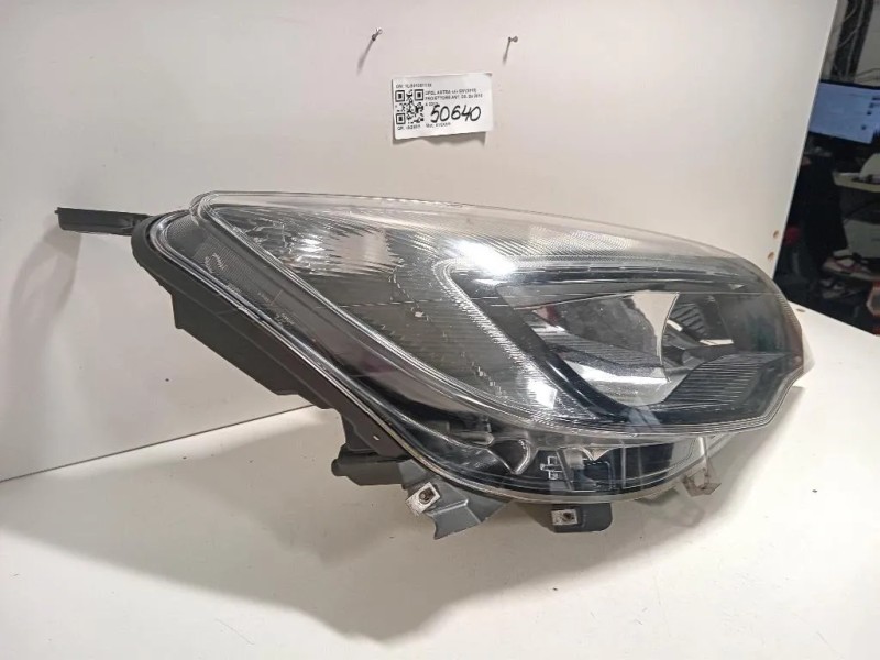 Proiettore ANT DX 1LG01001118 Opel Astra J SW 2010