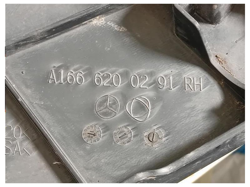 Supporto Proiettore DX A1666200291 DIFETTO IN FOTO Mercedes Classe ML W166 2012